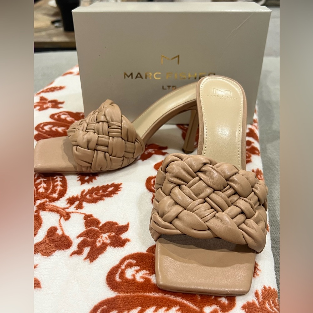 NWT Marc Fisher Heeled Sandals